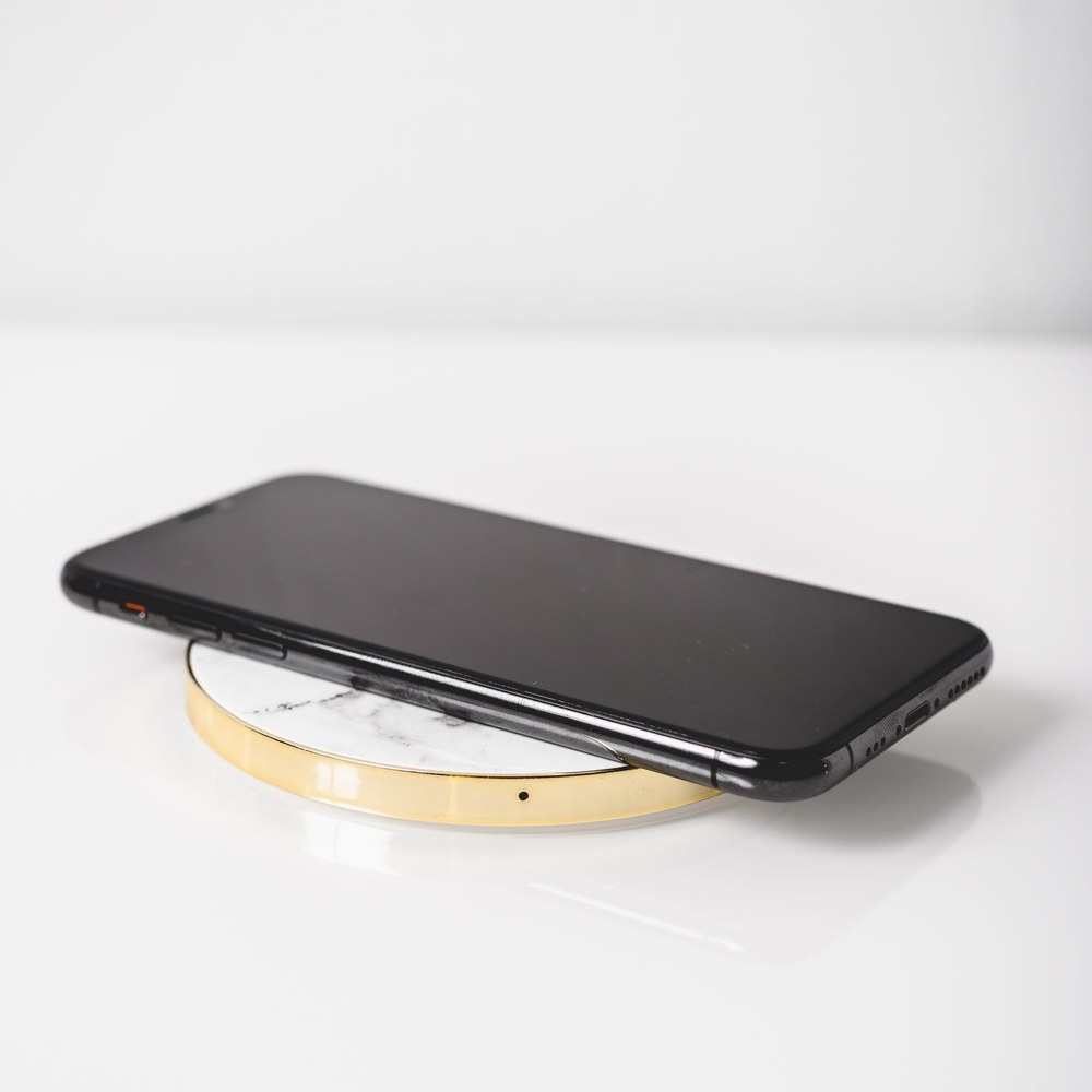 Mobile devices, accessories and parcels prepared for delivery 6